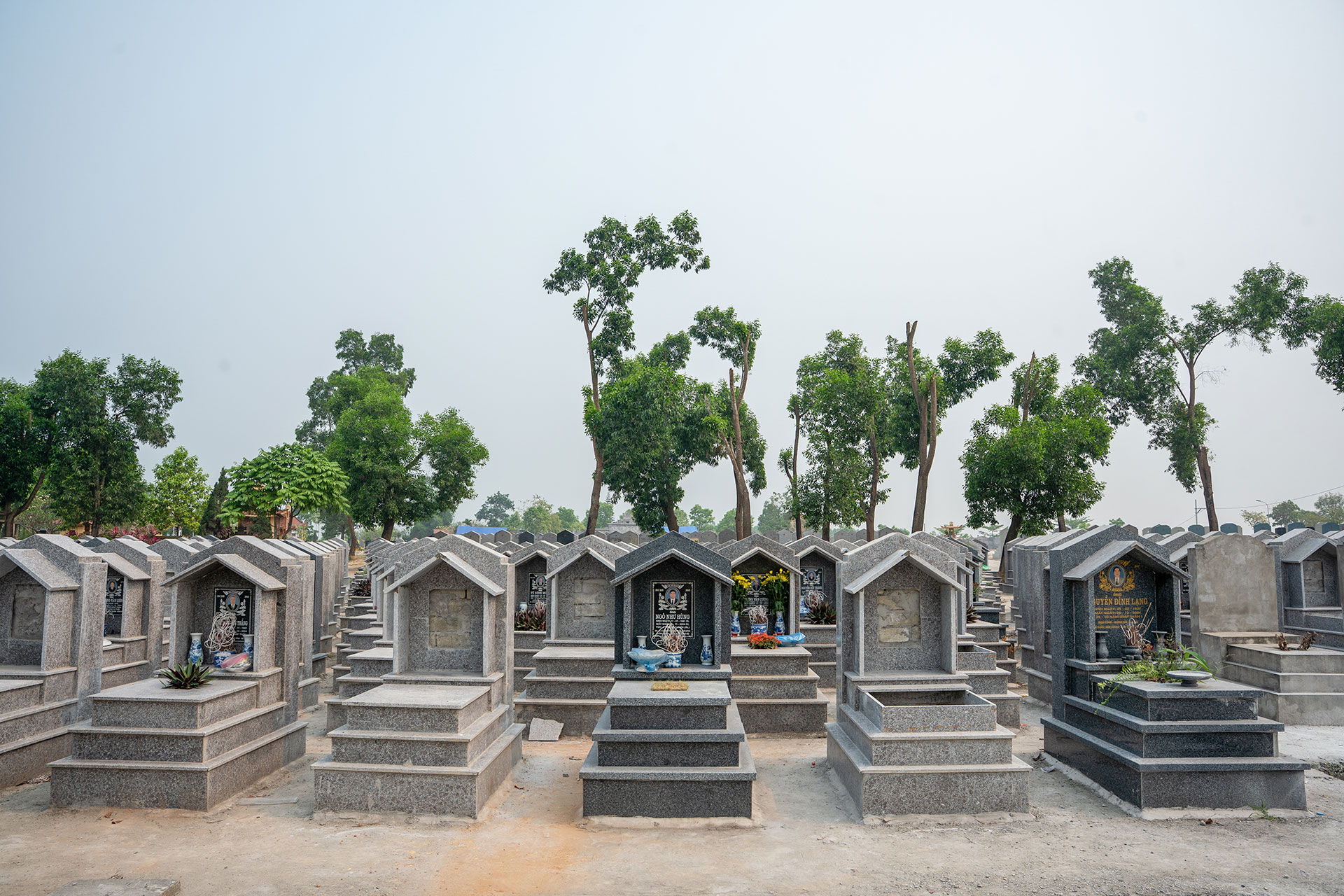 HUNG TÁNG 3 NĂM